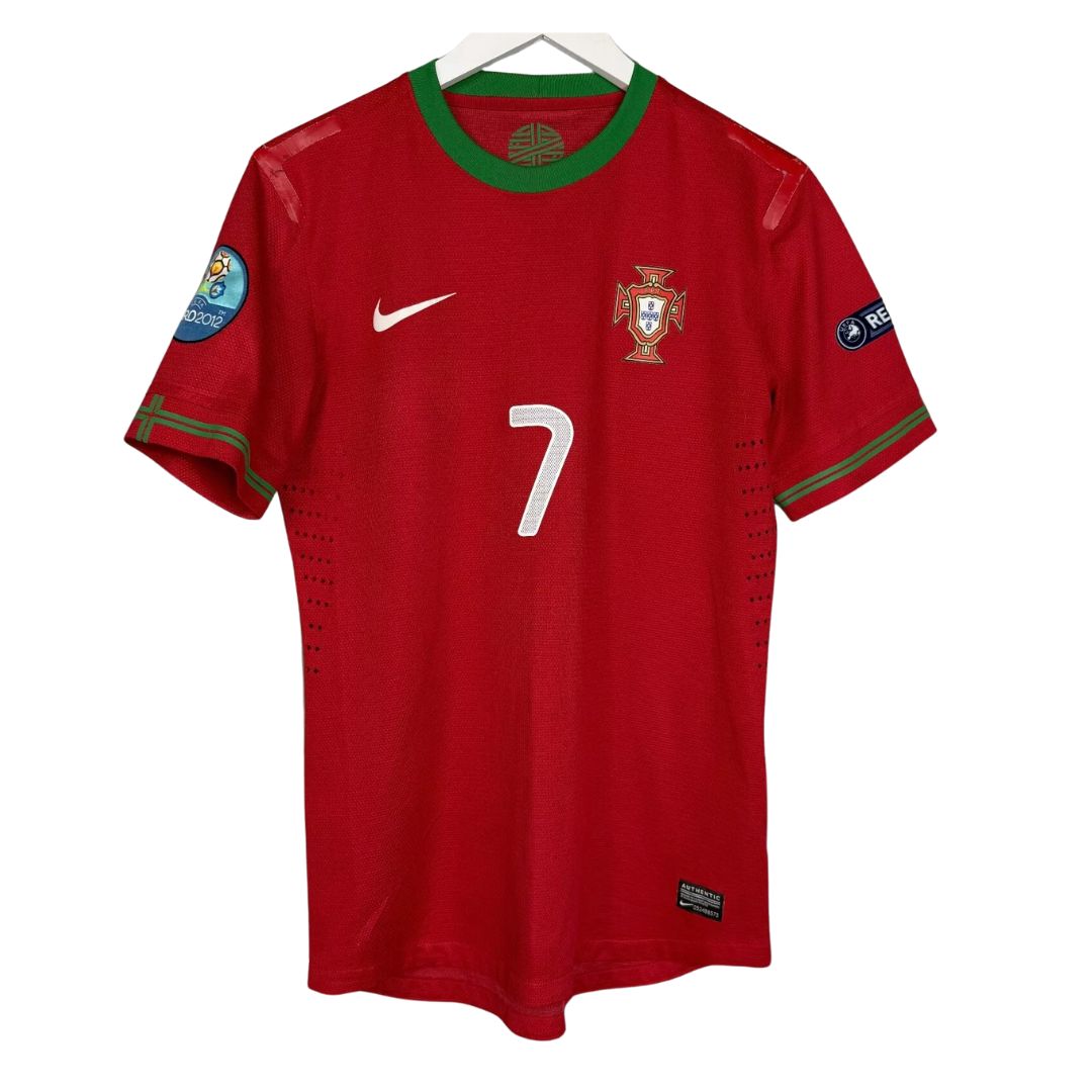 Camisa Retrô Portugal I Cristiano Ronaldo #7 2012 - Torcedor Masculina - Vermelho