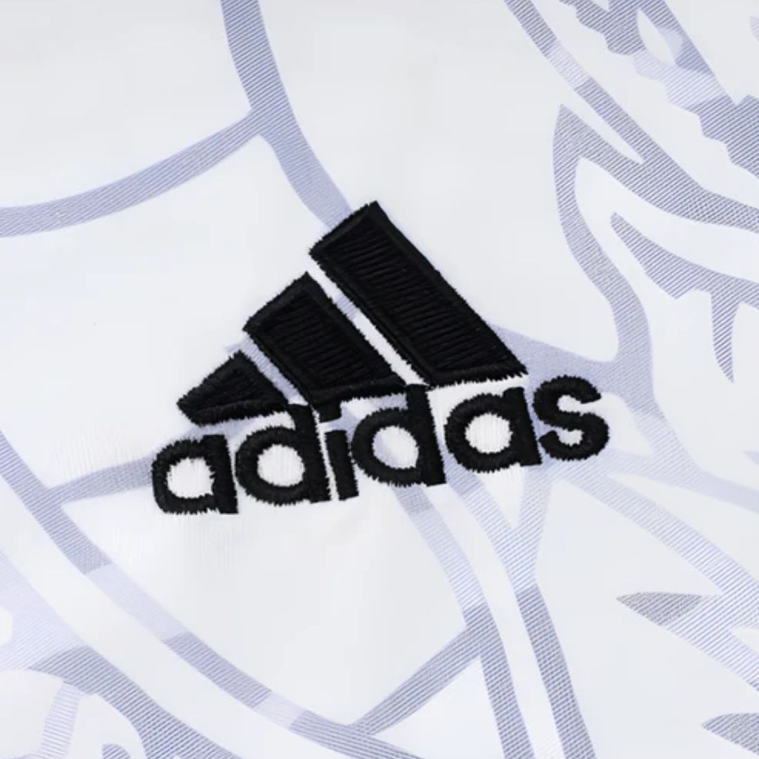 Camisa Real Madrid Edição Especial "Hello Kitty" 24/25 - Unissex - Branco