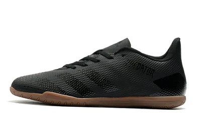 Chuteira de Futsal Adidas Predator 20.4 Black - Manto Elegante