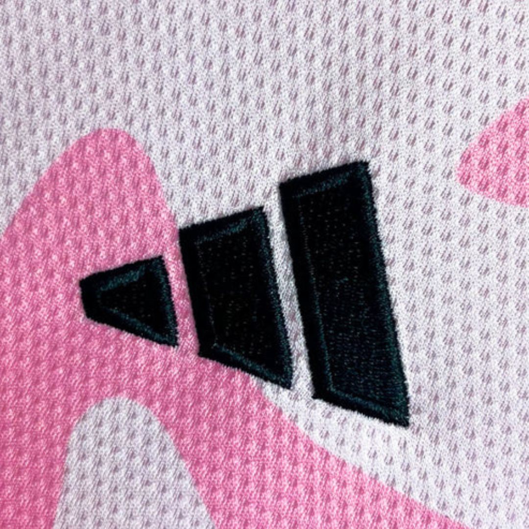 Camisa Flamengo Edição Especial "Hello Kitty" 25/26 - Unissex - Rosa