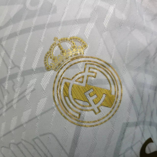 Camisa Real Madrid Edição Especial 23/24 - Jogador Masculina - Branco e Dourado