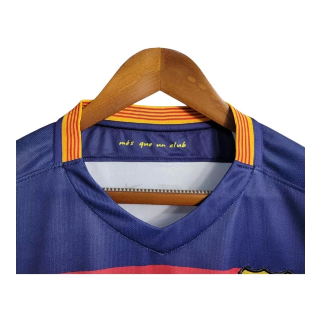 Camisa Retrô Barcelona I Neymar JR #11 2015 - Torcedor Masculina - Azul e Vermelho