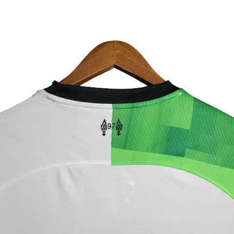 Camisa Liverpool II (Away) 23/24 - Torcedor Masculina - Branco e Verde - Manto Elegante
