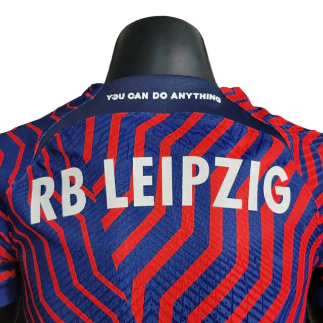 Camisa RB Leipzig II (Away) 23/24 - Jogador Masculina - Azul e Vermelho - Manto Elegante
