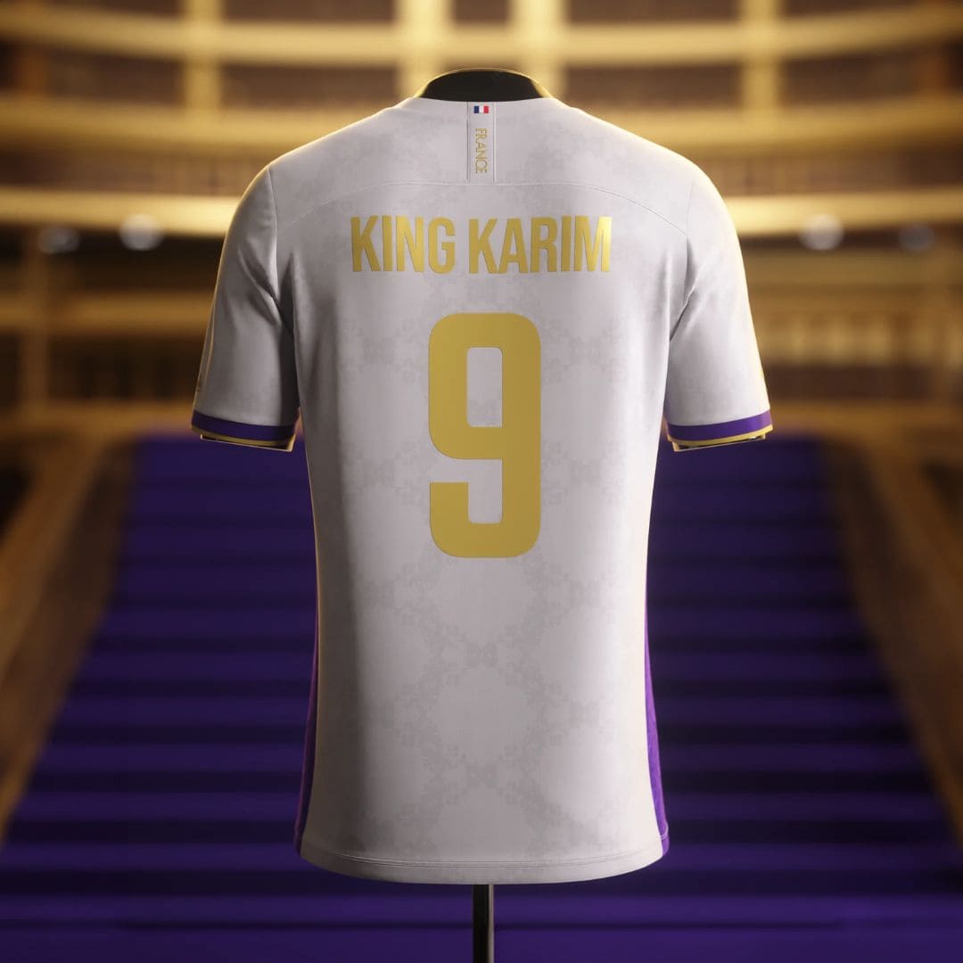Camisa "Legends Of Madrid" 24/25 - Benzema #9 KING KARIM - Edição Especial Trio BBC - Torcedor Masculina - Branco