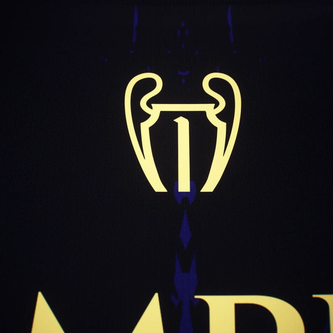 Camisa "The Parisians" Away 25/26 - Campeão de 2025 - Edição Especial - Torcedor Masculina - Preto e Vermelho