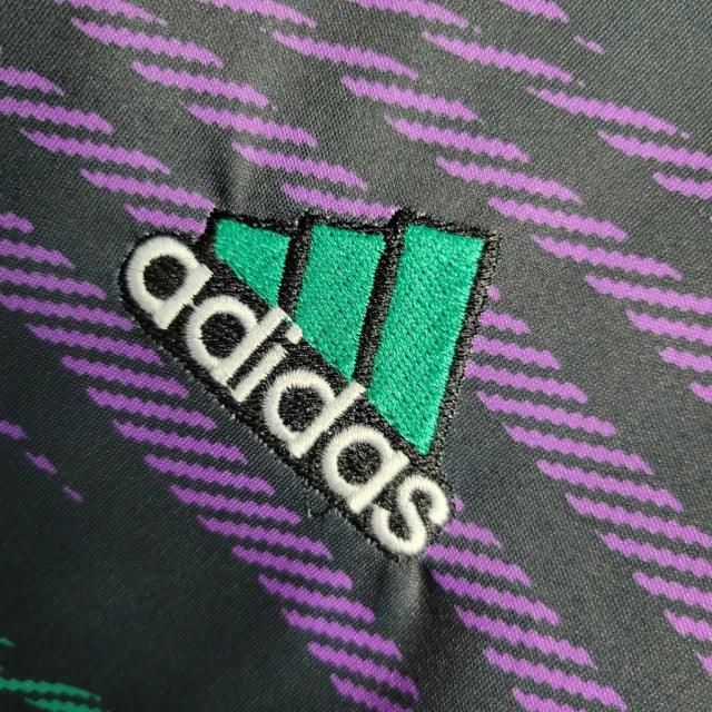 Camisa de Treino Real Madrid 23/24 - Torcedor Masculina - Preto - Manto Elegante