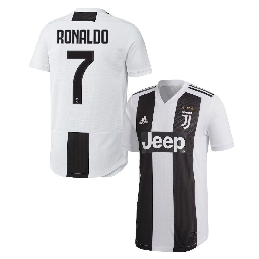 Camisa Retrô Juventus I Cristiano Ronaldo #7 2018 - Torcedor Masculina - Preto e Branco