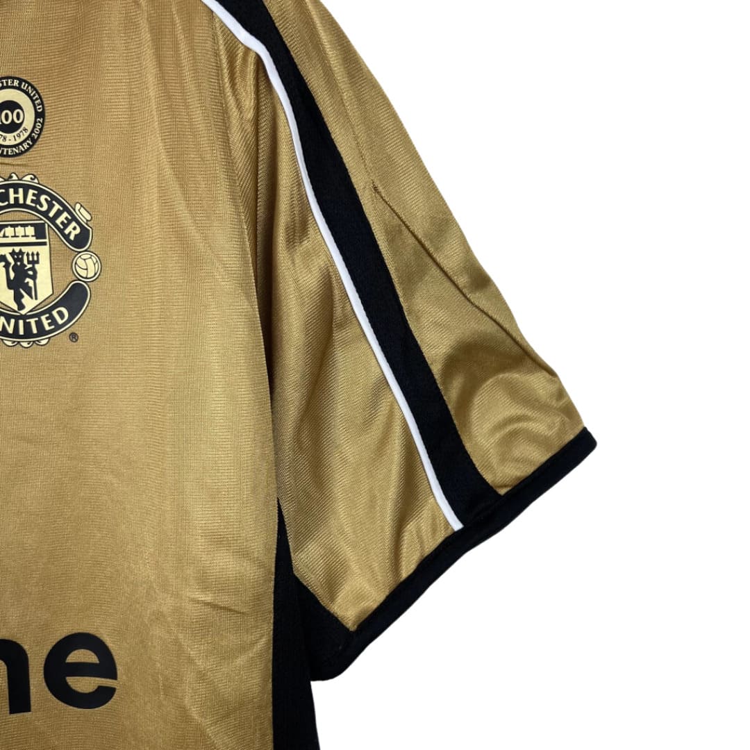 Camisa Retrô Dupla Face Manchester United 01/02 Edição Especial de 100 Anos - Torcedor Masculina - Branco ou Dourado