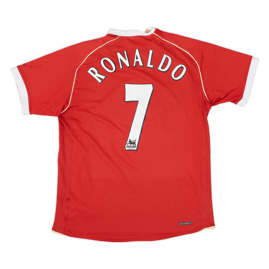 Camisa Retrô Manchester United I Cristiano Ronaldo #7 2006 - Torcedor Masculina - Vermelho