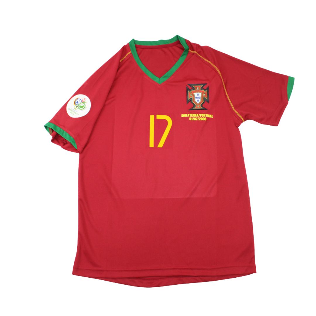 Camisa Retrô Portugal I Cristiano Ronaldo #17 2006 - Torcedor Masculina - Vermelho