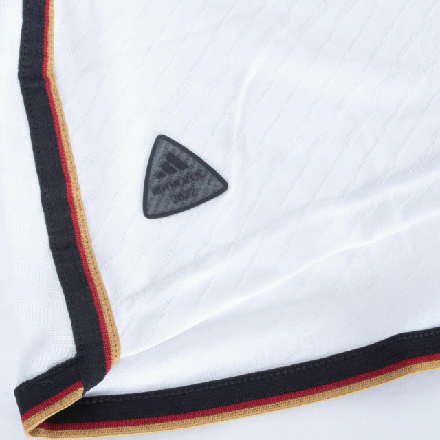 Camisa Seleção da Alemanha I (Home) 2022 - Torcedor Masculina - Branco e Preto - Manto Elegante