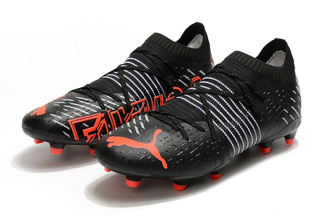 Chuteira de Campo Puma Future Z 1.1 FG - Preto e Vermelho - Manto Elegante