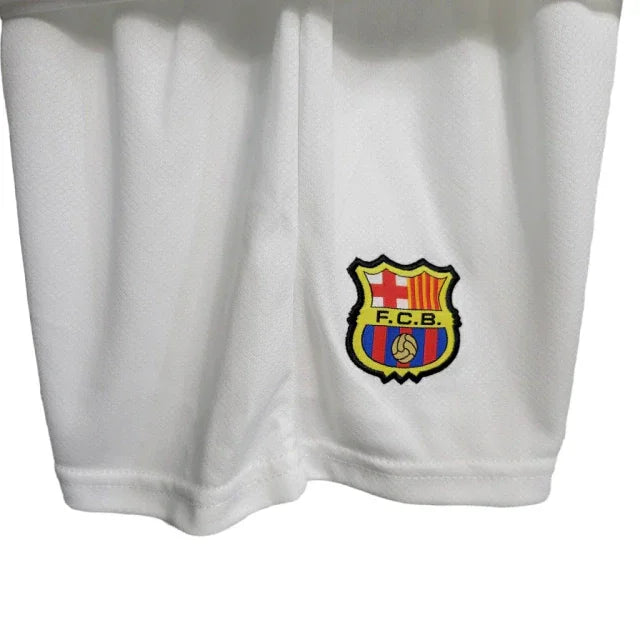 Conjunto Infantil Barcelona II (Away) 23/24 - Branco - Manto Elegante