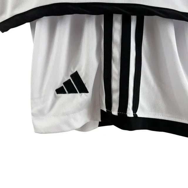Conjunto Infantil Juventus II (Away) 23/24 - Branco - Manto Elegante