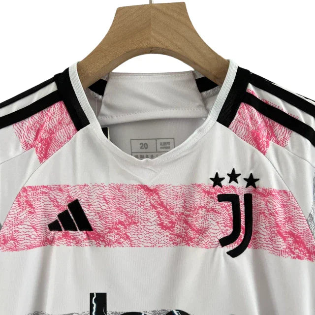 Conjunto Infantil Juventus II (Away) 23/24 - Branco - Manto Elegante