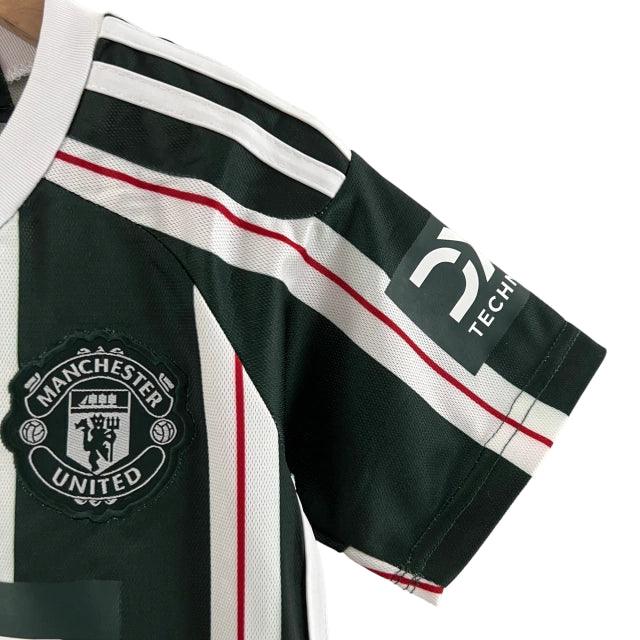 Conjunto Infantil Manchester United II (Away) 23/24 - Verde - Manto Elegante
