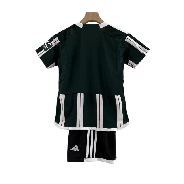 Conjunto Infantil Manchester United II (Away) 23/24 - Verde - Manto Elegante