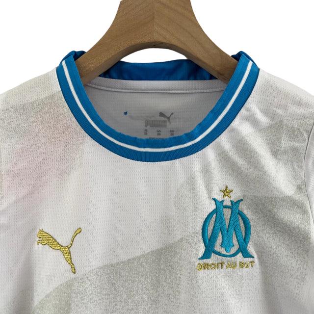 Conjunto Infantil Olympique de Marseille I (Home) 23/24 - Branco - Manto Elegante