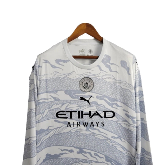 Camisa Manga Longa Manchester City "Ano do Dragão de Madeira" 24/25 - Torcedor Masculina - Cinza - Manto Elegante