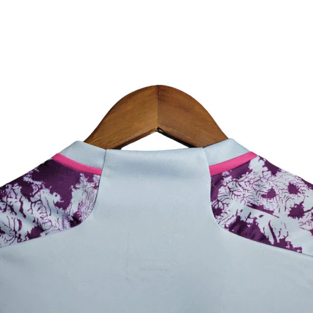 Camisa Seleção da Espanha II (Away) 23/24 - Torcedor Feminina - Branco, Azul e Rosa - Manto Elegante