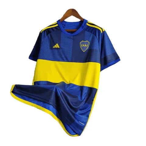 Camisa Boca Juniors I (Home) 23/24 - Torcedor Masculina - Azul e Amarelo - Manto Elegante