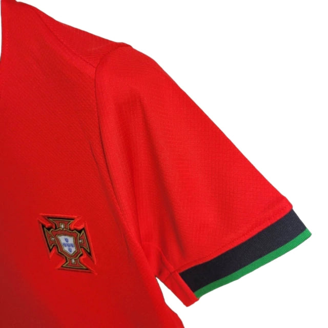 Conjunto Infantil Seleção de Portugal I (Home) 24/25 - Vermelho
