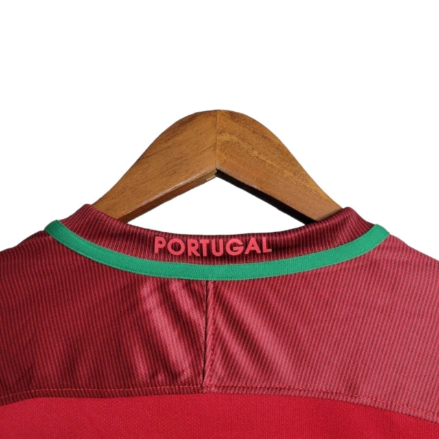 Camisa Manga Longa Retrô Portugal I (Home) 2016 - Torcedor Masculina - Vermelho