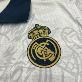 Camisa Real Madrid Edição Especial "Hello Kitty" 24/25 - Unissex - Branco