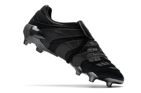 Chuteira de Campo Adidas Predator Accelerator FG Eternal Class - Manto Elegante