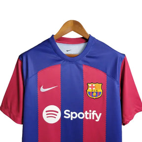 Camisa Barcelona I (Home) 23/24 - Torcedor Masculina - Vermelho e Azul - Manto Elegante