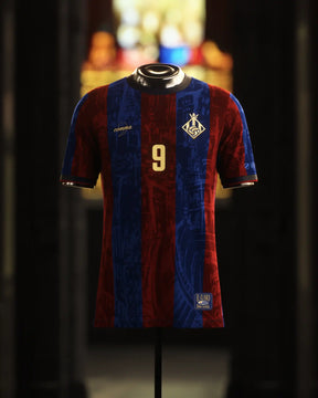 Camisa "Legends Of Barcelona" 24/25 - Suarez #9 EL PISTOLERO - Edição Especial Trio MSN - Torcedor Masculina - Vermelho e Azul