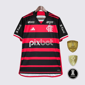 Camisa Flamengo I C/ Todos os Patrocínios e Patch Libertadores 24/25 - Torcedor Masculina - Vermelho e Preto