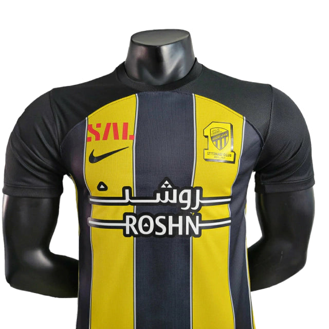 Camisa Al-Ittihad I (Home) 23/24 - Jogador Masculina - Preto e Amarelo - Manto Elegante