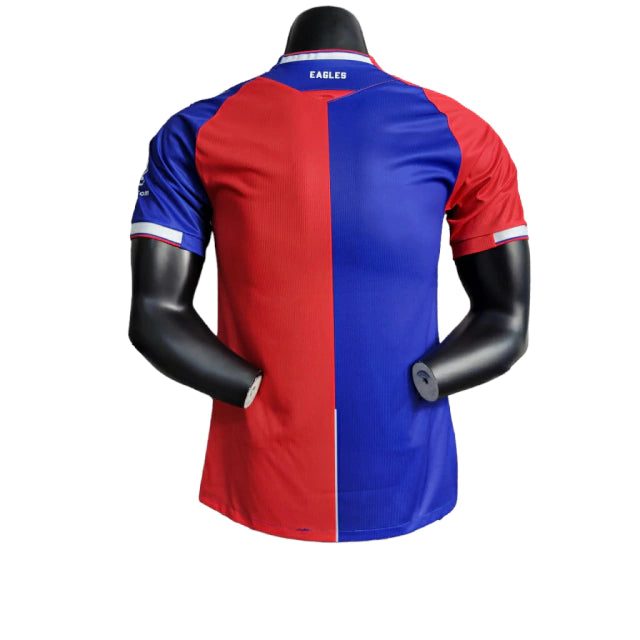 Camisa Crystal Palace I (Home) 23/24 - Jogador Masculina - Vermelho e Azul - Manto Elegante