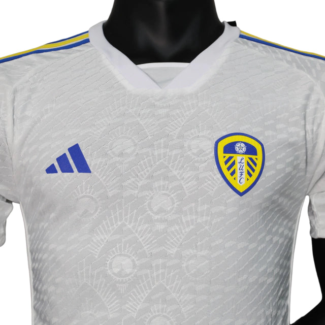 Camisa Leeds United I (Home) 23/24 - Jogador Masculina - Branco - Manto Elegante