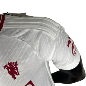 Camisa Manchester United III (Third) 23/24 - Jogador Masculina - Branco - Manto Elegante