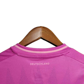 Camisa Seleção da Alemanha II (Away) 24/25 - Torcedor Masculina - Roxo e Rosa - Manto Elegante