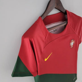 Camisa Seleção de Portugal I (Home) 2022 - Torcedor Feminina - Vermelho e Verde - Manto Elegante