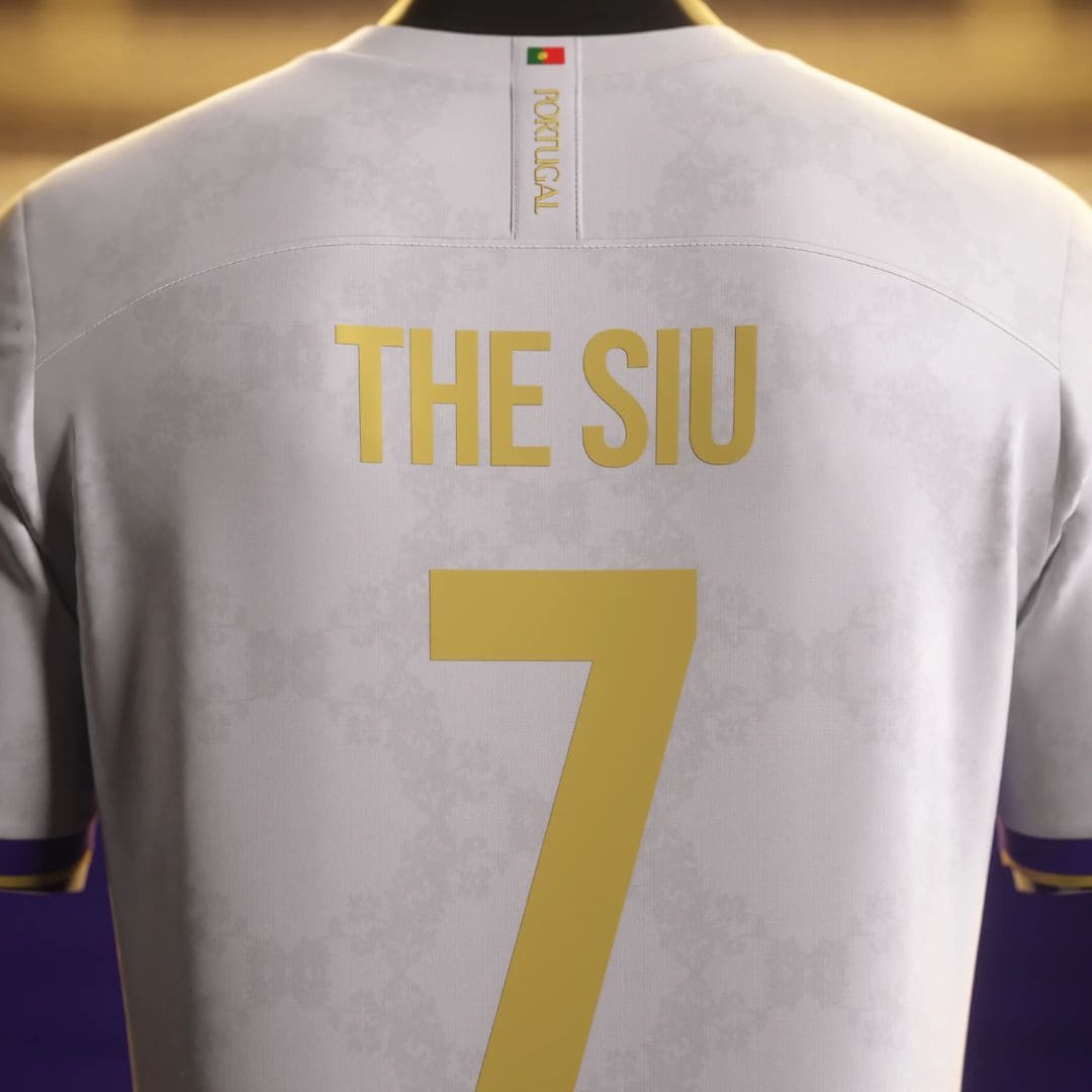 Camisa "Legends Of Madrid" 24/25 - CR7 #7 THE SIU - Edição Especial Trio BBC - Torcedor Masculina - Branco