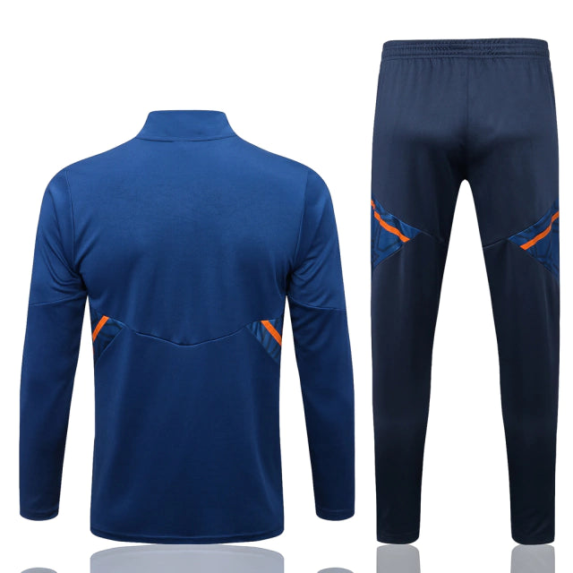 Conjunto Manchester United 23/24 - Masculino - Azul - Manto Elegante