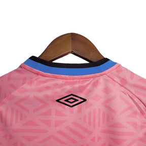 Camisa Grêmio Outubro Rosa 22/23 - Torcedor Feminina - Rosa - Manto Elegante