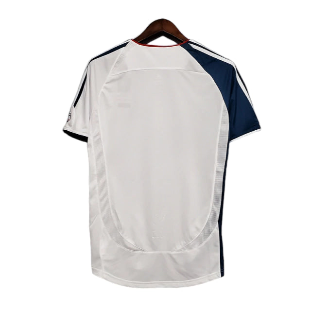 Camisa Retrô Liverpool II (Away) 2005 - Torcedor Masculina - Branco